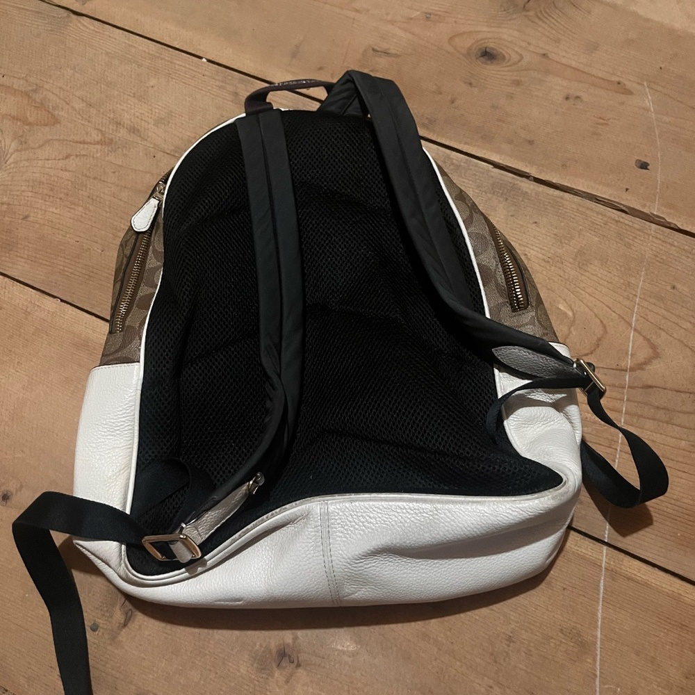 COACH Court Backpack In Signature Canvas - Picture 5 of 10